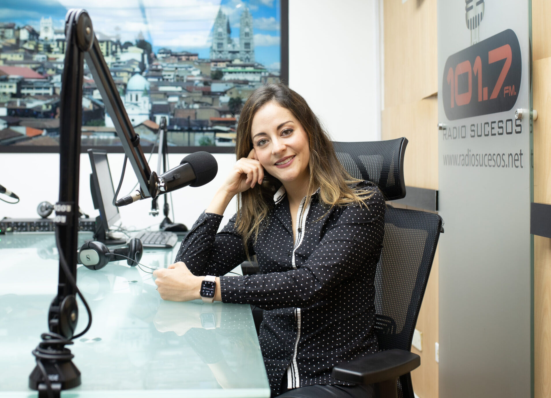 Radio sucesos 048-48